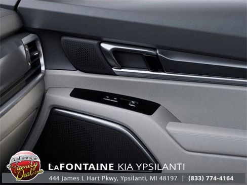 New 2025 Kia Telluride S image 41