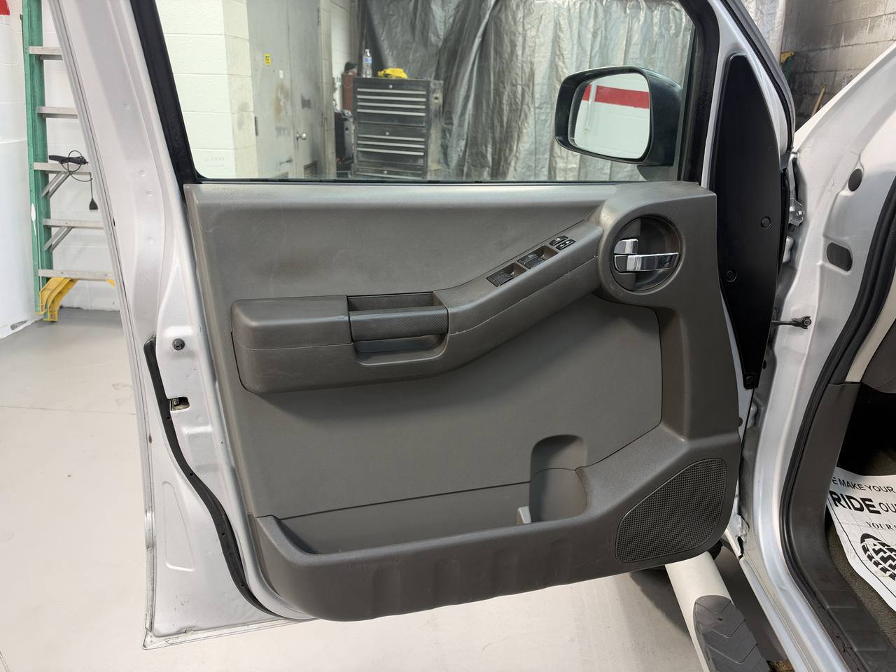 Used 2009 Nissan Xterra S AWD/4WD image 16