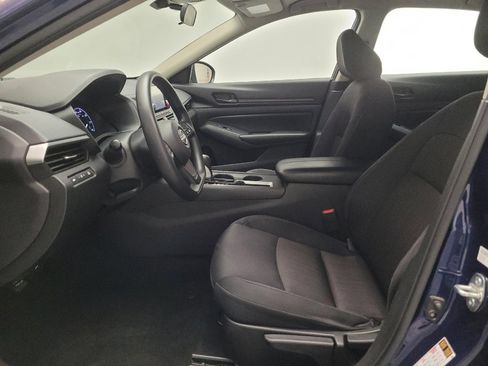 Used 2024 Nissan Altima 2.5 S FWD image 17