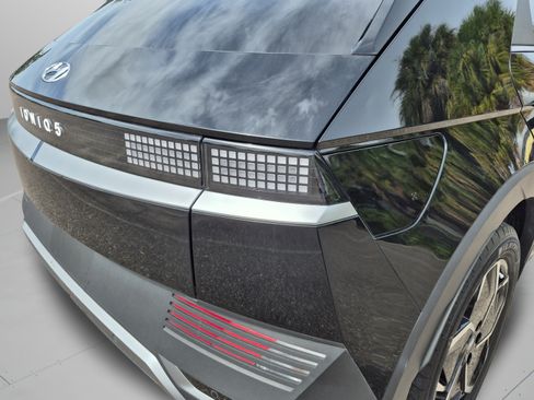 Certified 2024 Hyundai Ioniq 5 SEL RWD image 37
