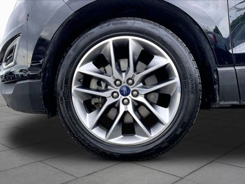Used 2017 Ford Edge Titanium w/ Equipment Group 302A image 10