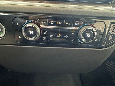 Used 2024 Chevrolet Silverado 1500 LT AWD/4WD image 34
