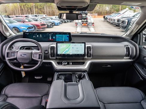 New 2026 Ford Expedition Platinum w/ Driver's Package image 21