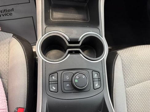 Used 2022 GMC Terrain SLE w/ Driver Convenience Package AWD/4WD image 19