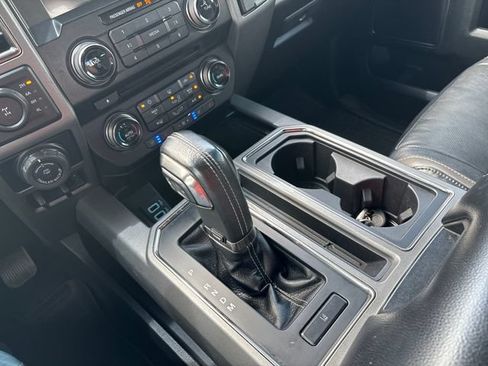 Used 2017 Ford F150 Raptor w/ Equipment Group 802A Luxury AWD/4WD image 21