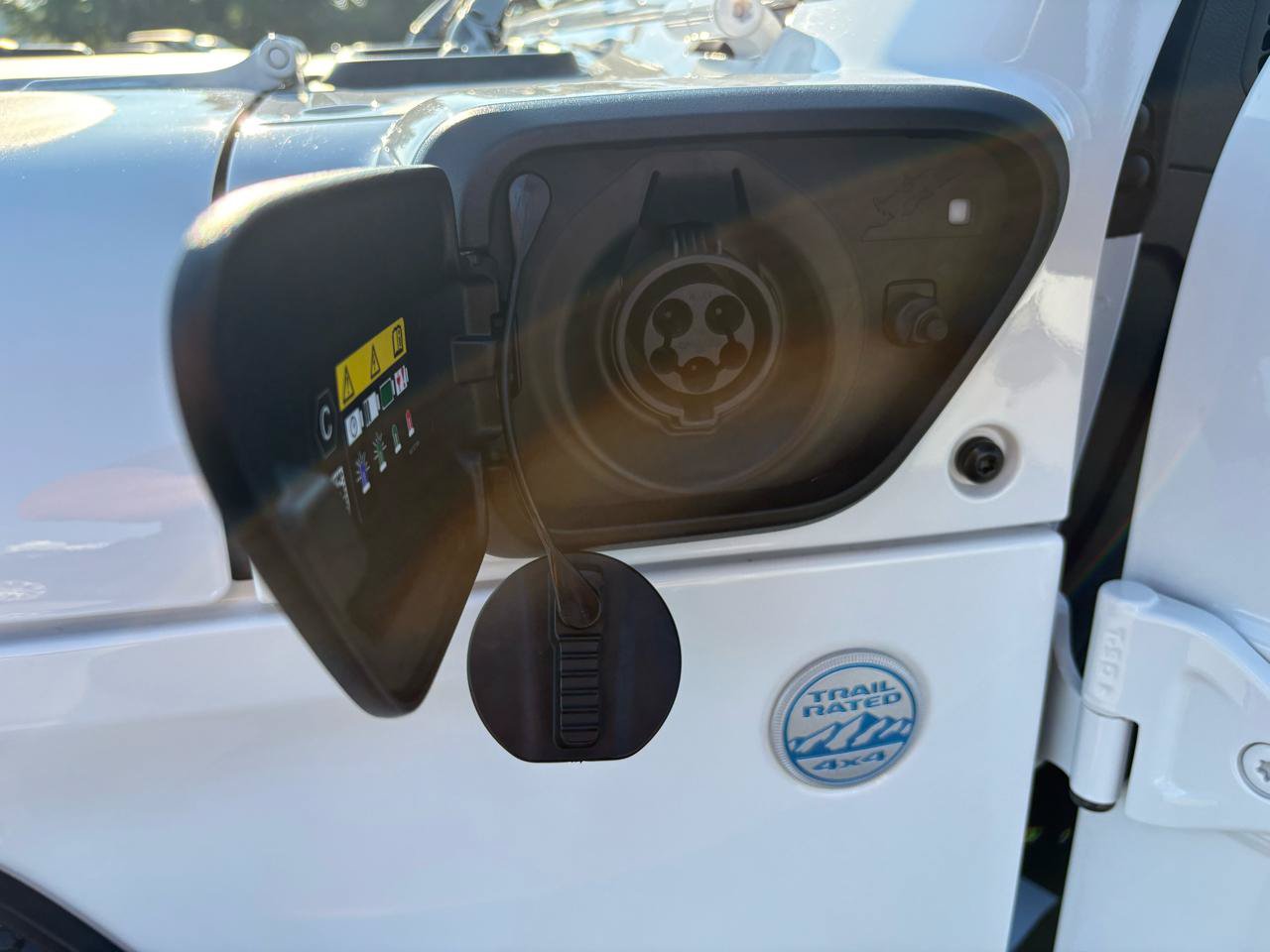 Used 2023 Jeep Wrangler Unlimited Sahara w/ Cold Weather Group AWD/4WD image 63