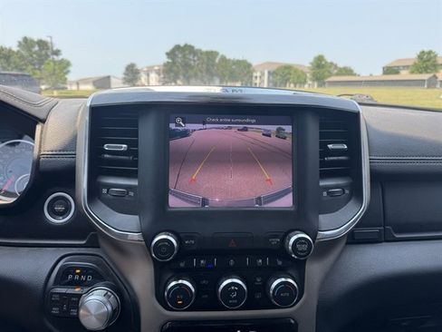 Used 2019 RAM 1500 Laramie AWD/4WD image 13