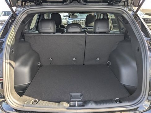 New 2026 Jeep Compass Latitude image 13