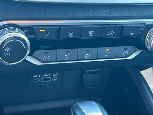 Used 2021 Nissan Altima 2.5 SV w/ SV Premium Package image 13