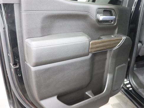 Used 2020 Chevrolet Silverado 1500 LT Trail Boss AWD/4WD image 19