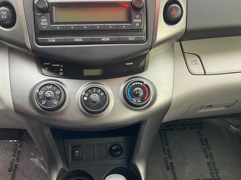 Used 2012 Toyota RAV4 4WD w/ Value Pkg image 12