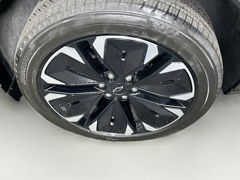 Used 2025 Chevrolet Blazer EV RS image 11