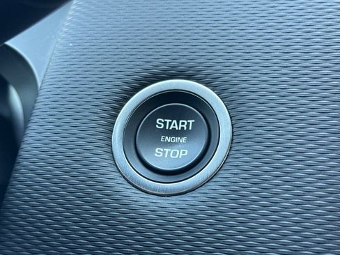 Used 2025 Land Rover Discovery Sport Dynamic SE image 26