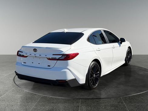 Used 2026 Toyota Camry SE w/ Convenience Package FWD image 9
