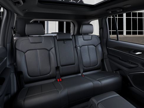 New 2026 Jeep Grand Cherokee Limited image 15