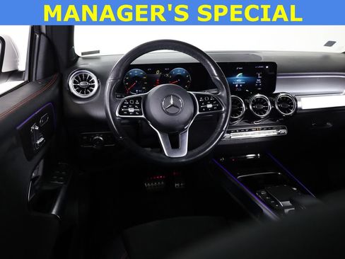 Used 2022 Mercedes-Benz GLB 250 4MATIC image 31