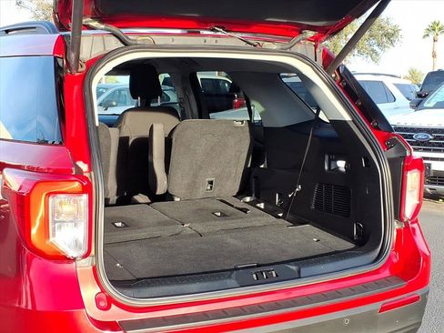 Certified 2021 Ford Explorer XLT w/ Class III Trailer Tow Package image 10