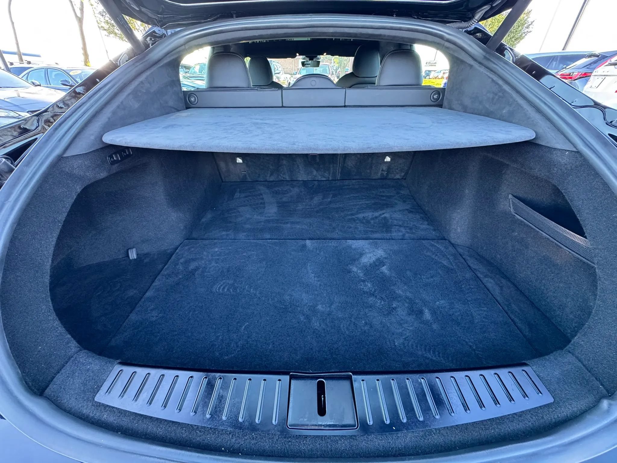 Used 2022 Tesla Model S Standard Range AWD/4WD image 40