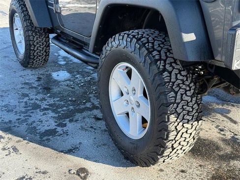 Used 2018 Jeep Wrangler Sport S image 6