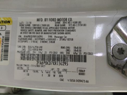 Used 2019 Ford Fusion SEL FWD image 33