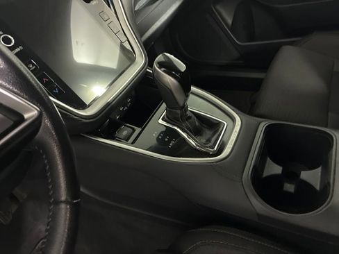 Used 2020 Subaru Outback Premium image 21