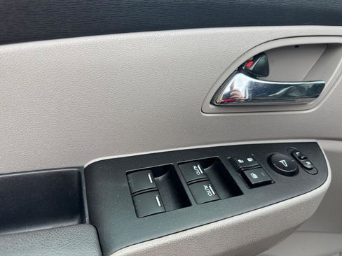 Used 2015 Honda Odyssey EX image 18