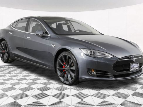 Used 2014 Tesla Model S RWD image 10