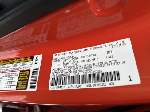 Used 2024 Toyota Tacoma TRD Off-Road image 22