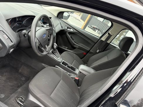 Used 2017 Ford Focus SE image 14