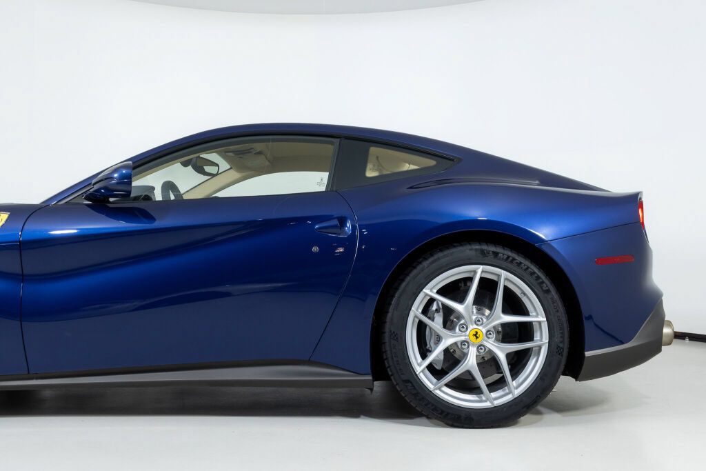 Used 2017 Ferrari F12 Berlinetta RWD image 16