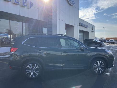 Used 2023 Subaru Forester Limited image 7