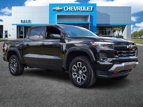 Used 2024 Chevrolet Colorado Z71 w/ Z71 Convenience Package 2 image 1