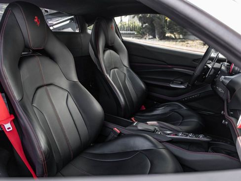 Used 2020 Ferrari F8 Tributo image 38