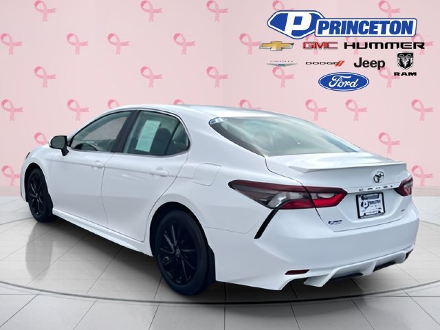 Used 2024 Toyota Camry SE FWD image 5