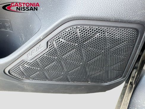 Used 2024 Toyota RAV4 XLE AWD/4WD image 31