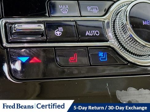 Used 2021 Lincoln Corsair AWD w/ Premium Package image 22