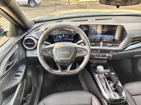 New 2026 Chevrolet Trax RS w/ Driver Confidence Package FWD image 37