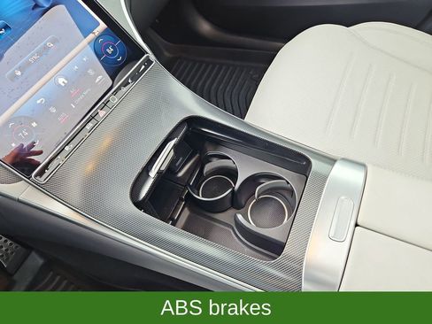 Used 2024 Mercedes-Benz GLC 300 4MATIC w/ AMG Line image 23