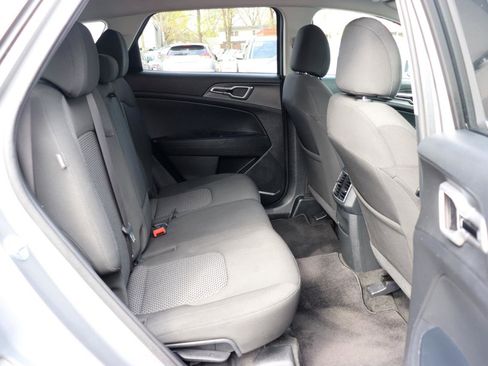 Used 2024 Kia Sportage LX image 13