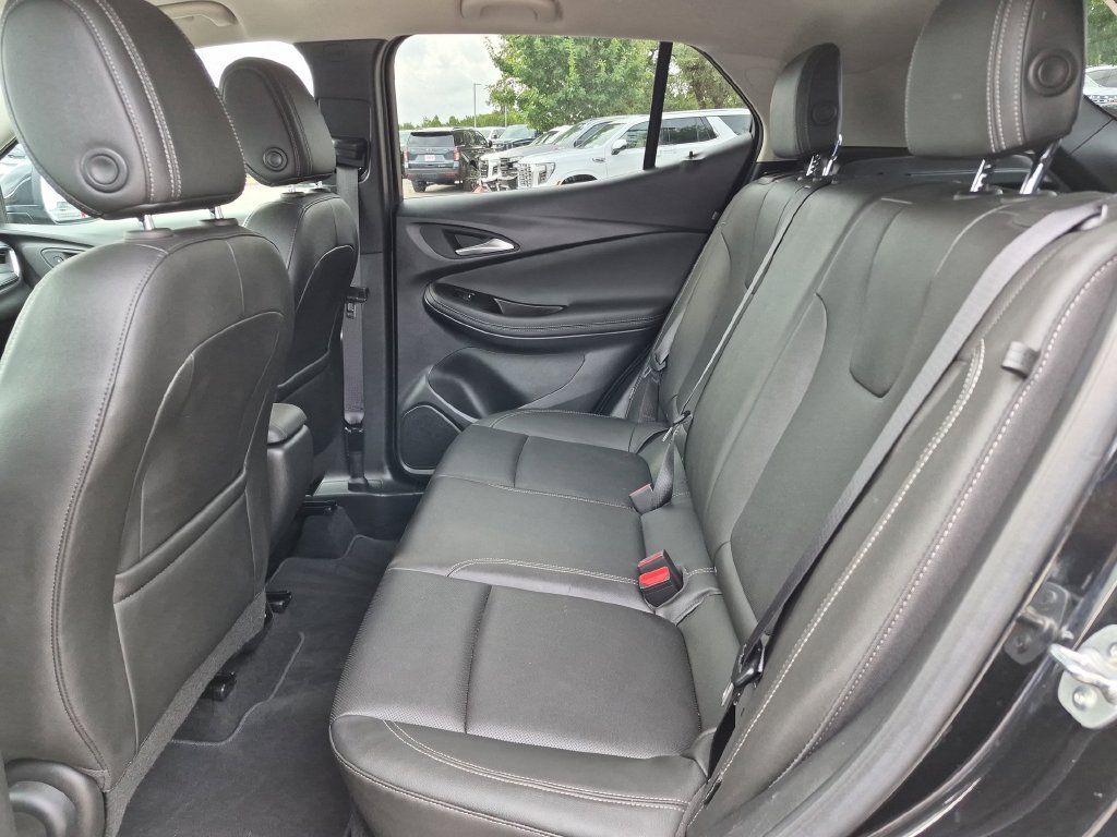 Used 2024 Buick Encore GX Sport Touring FWD image 32