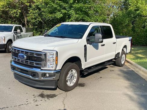 Used 2026 Ford F250 XLT AWD/4WD image 3