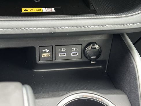 Certified 2024 Toyota Highlander XLE AWD/4WD image 20