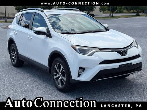 Used 2017 Toyota RAV4 XLE w/ Plus Extra Value Package AWD/4WD image 1