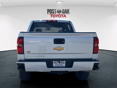 Used 2018 Chevrolet Silverado 1500 LT w/ All Star Edition image 6