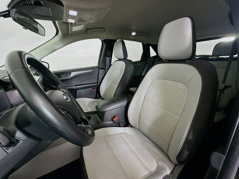 Used 2024 Ford Escape Active image 13