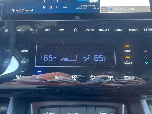 Used 2024 Hyundai Santa Cruz Night AWD/4WD image 31