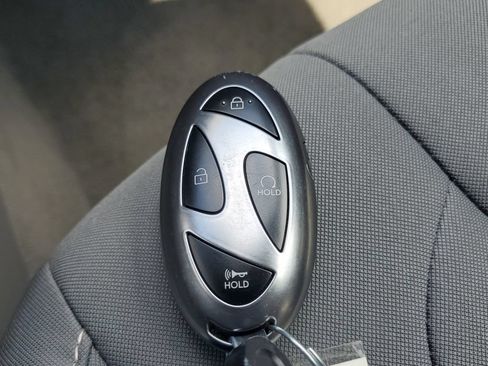 Used 2025 Hyundai Elantra SEL FWD image 30