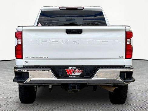 Used 2022 Chevrolet Silverado 2500 LT AWD/4WD image 5