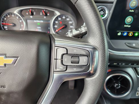 Used 2024 Chevrolet Blazer LT FWD image 30