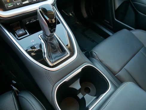 Certified 2023 Subaru Outback Limited image 24